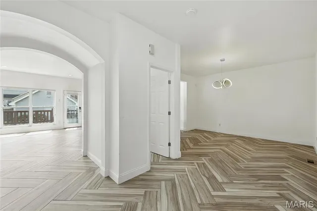 $2,750 | 4224 Westminster Place, St. Louis, MO 63108