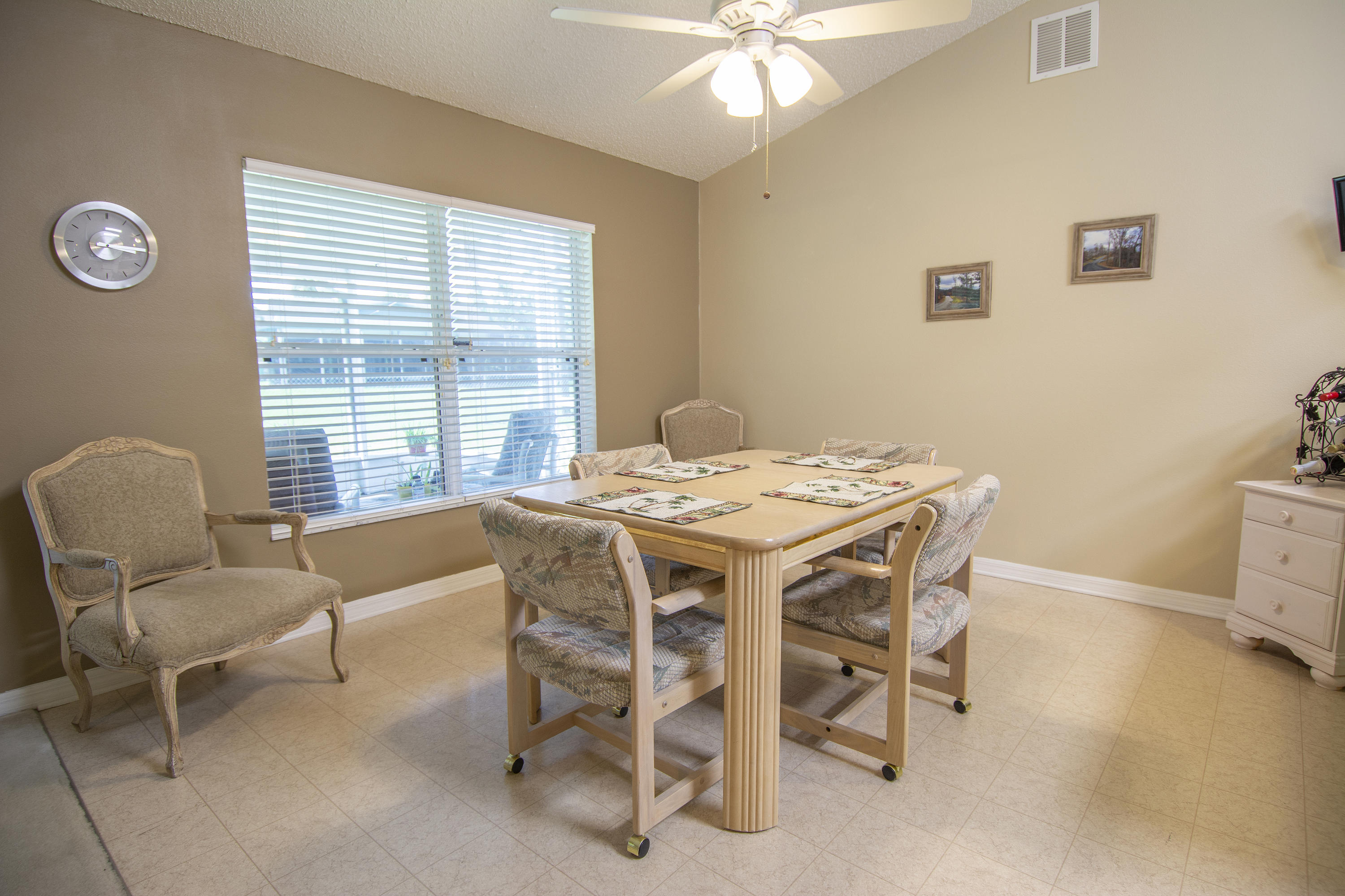 2677 Southwest Acco Road Port St. Lucie, FL 34953 - Photo 7 of 34 C 2020 MBP 2677 SW Acco Rd (13)
