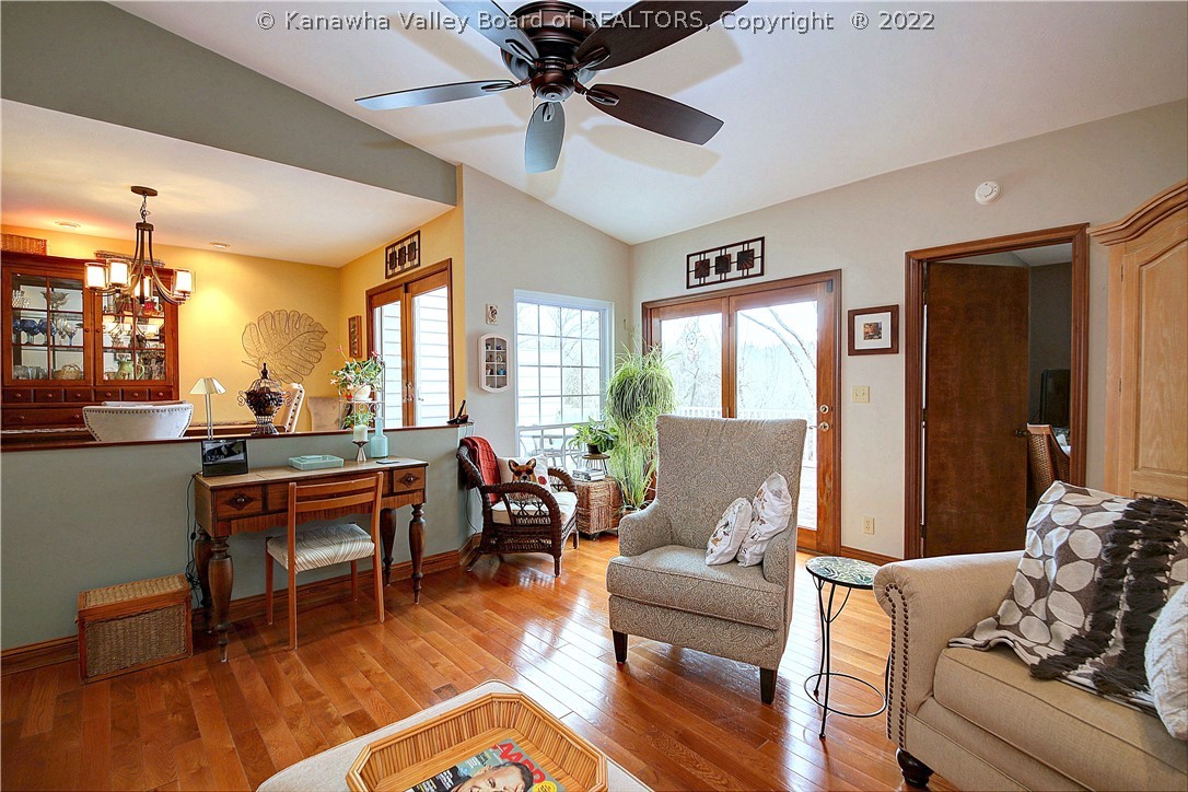 206 Flintlock Road Charleston, WV 25314 - Photo 8 of 35 Gallery Image 8