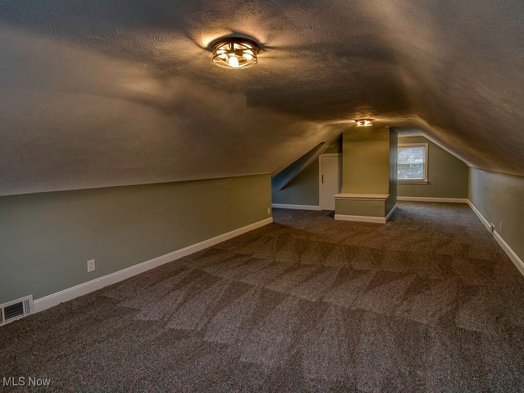 5840 Pearl Road Cleveland, OH 44130 - Photo 22 of 39 Master bedroom