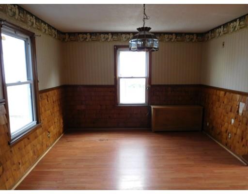 75 Malden Street Springfield, MA 01108 - Photo 8 of 27