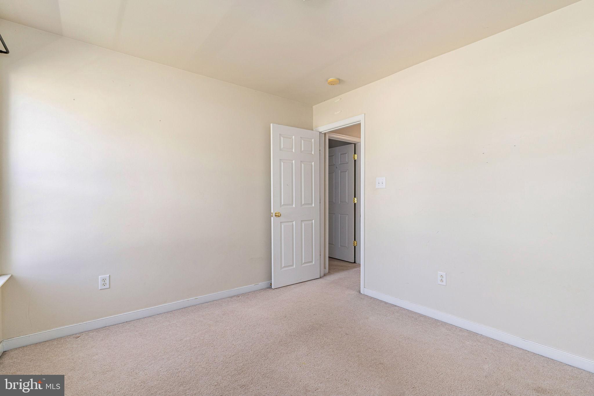 202 Cardinal Road Louisa, VA 23093 - Photo 24 of 38 Front Bedroom 1