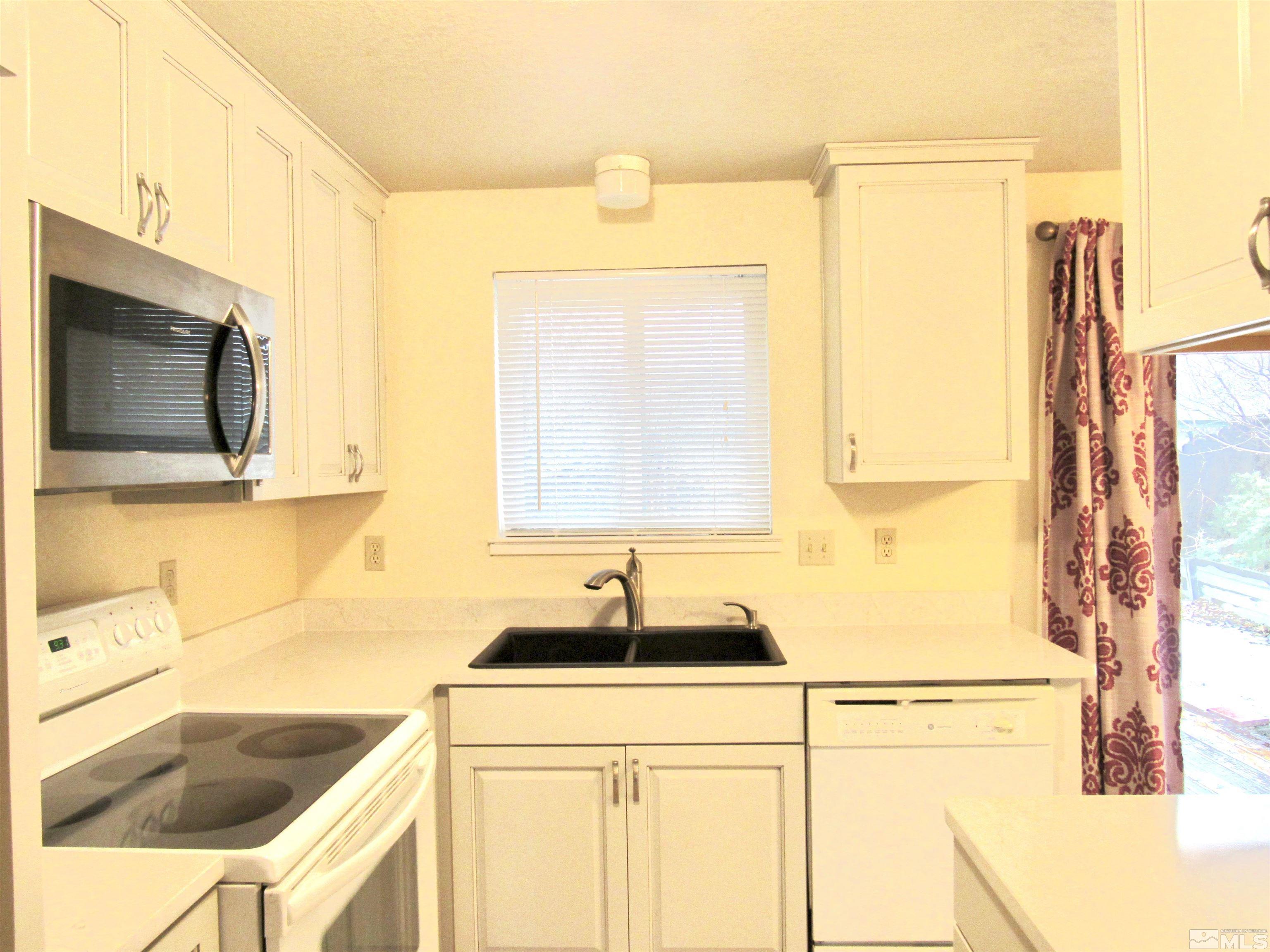 8420 Red Baron Boulevard Reno, NV 89506 - Photo 5 of 21 Photo 5