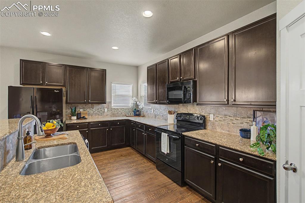 2584 Reed Grass Way Colorado Springs, CO 80915 - Photo 9 of 30