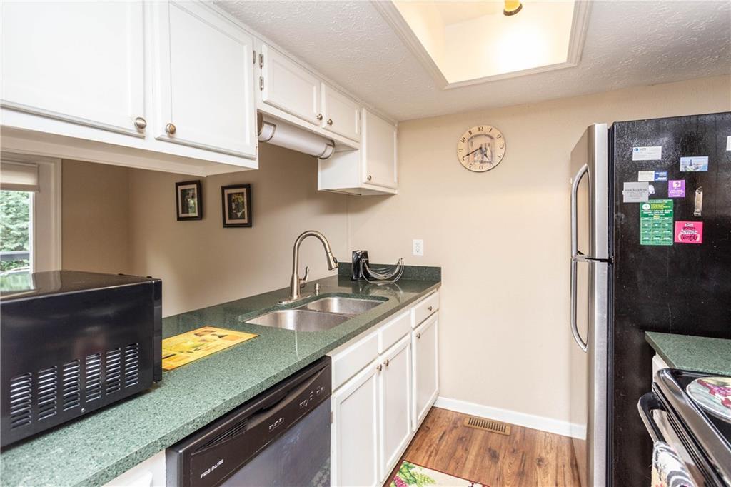 3138 Valley Farms Road Indianapolis, IN 46214 - Photo 12 of 30 Gallery Image 12