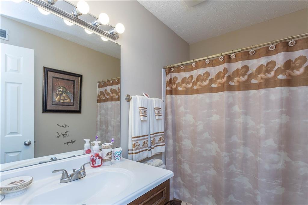 3138 Valley Farms Road Indianapolis, IN 46214 - Photo 15 of 30 Gallery Image 15