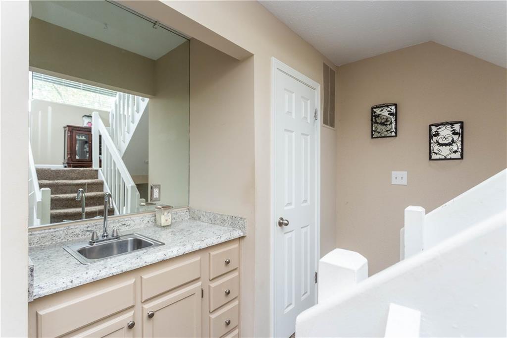 3138 Valley Farms Road Indianapolis, IN 46214 - Photo 8 of 30 Gallery Image 8