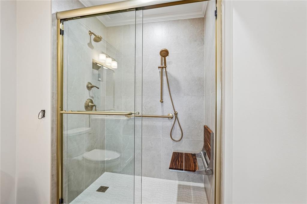 300 Johnson Ferry Road, Unit B601 Atlanta, GA 30328 - Photo 17 of 35 Gallery Image 17
