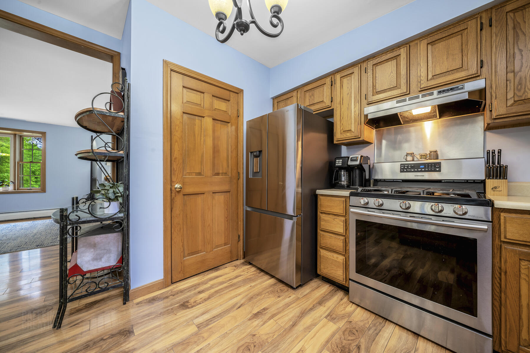 17 Raymond Road Topsham, ME 04086 - Photo 8 of 49 raymond-anderson-caffeine-26