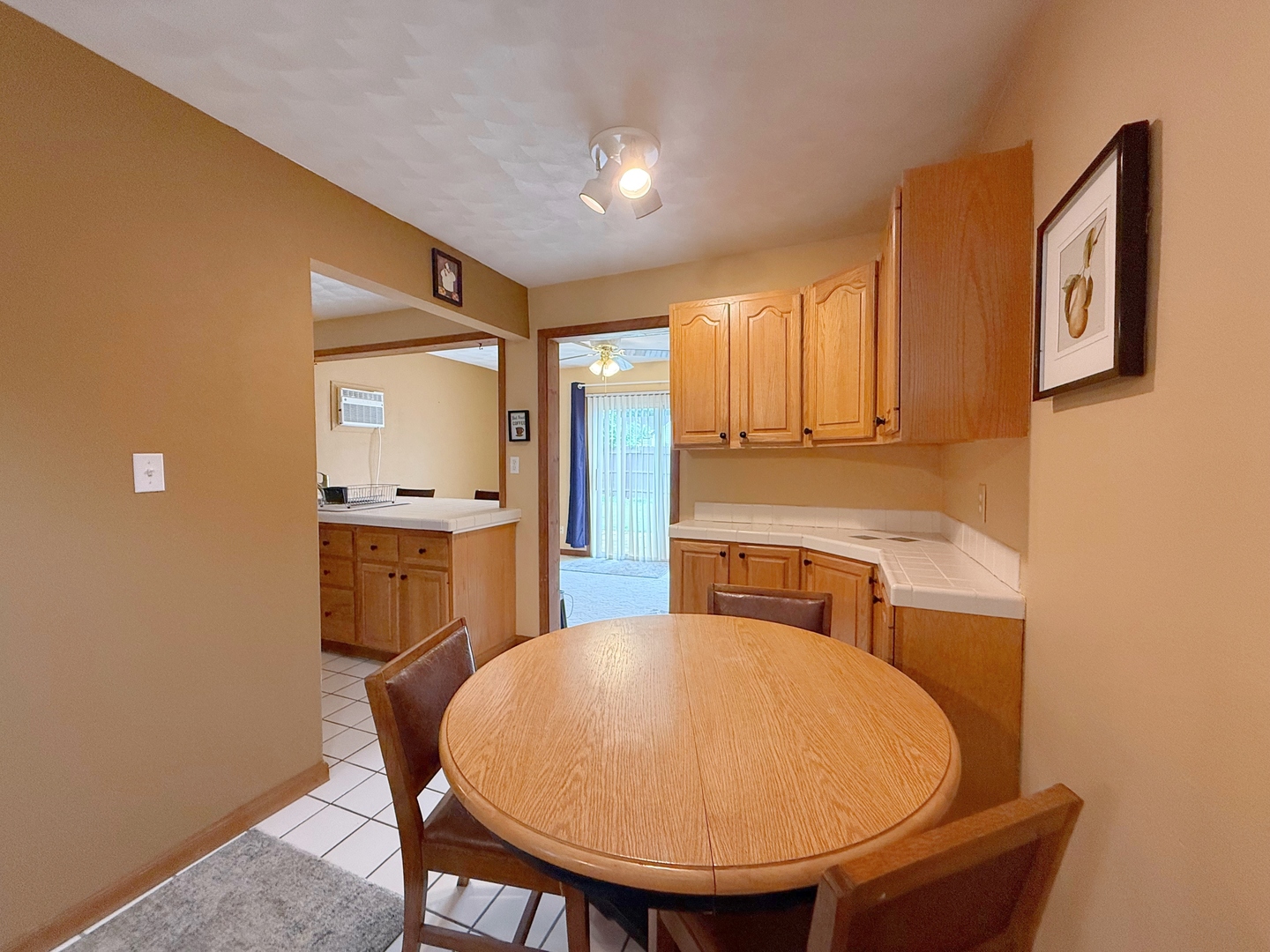 971 41st Street Moline, IL 61265 - Photo 8 of 27
