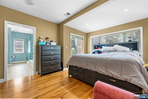 $899,999 | 467 Summit Avenue, Hackensack, NJ 07601