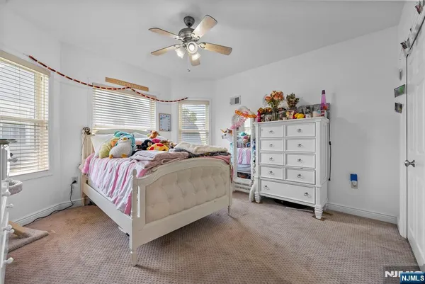 $899,999 | 467 Summit Avenue, Hackensack, NJ 07601