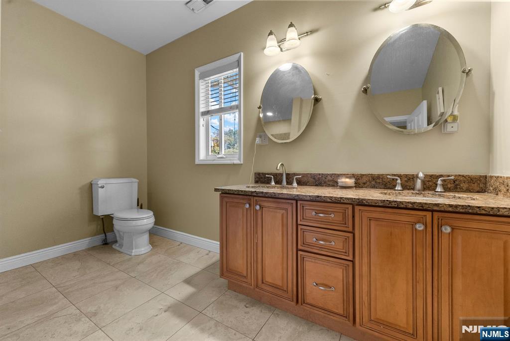 467 Summit Avenue Hackensack, NJ 07601 - Photo 24 of 38