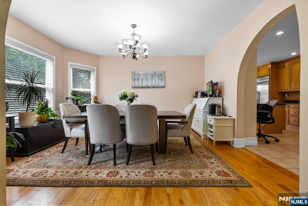 467 Summit Avenue Hackensack, NJ 07601 - Photo 9 of 38