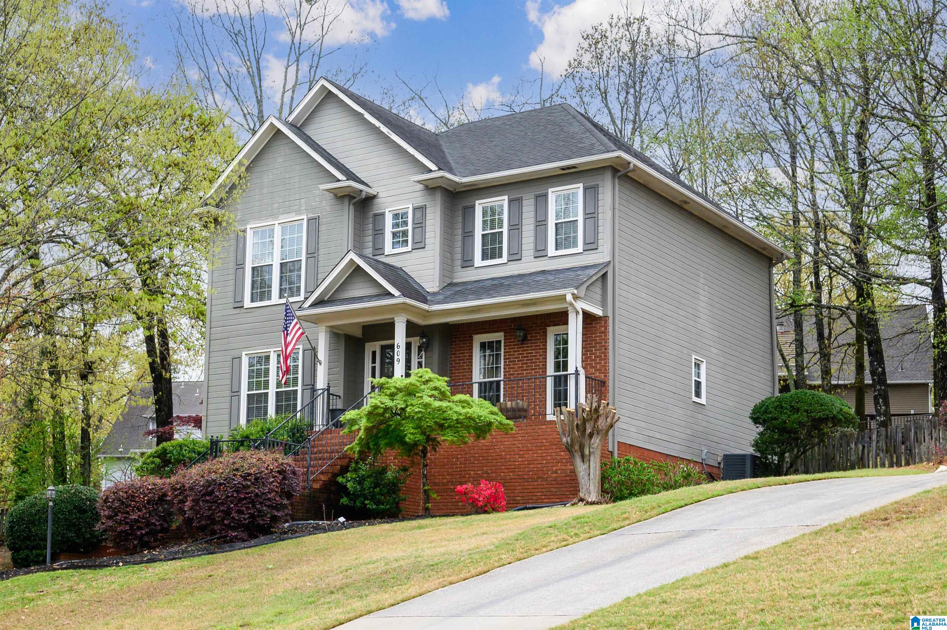 609 Crest View Circle Birmingham, AL 35244 - Photo 2 of 45
