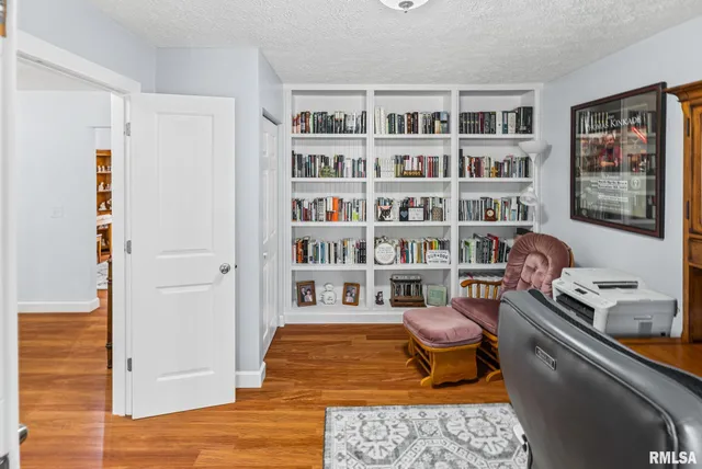 $250,000 | 521 Marquis Avenue, Centralia, IL 62801