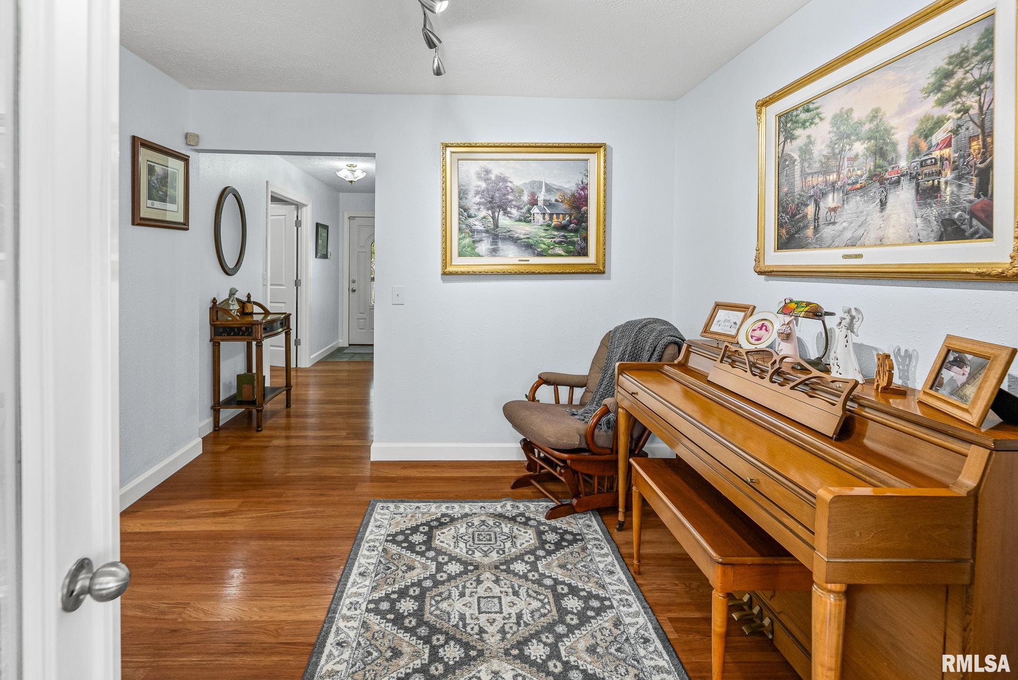 521 Marquis Avenue Centralia, IL 62801 - Photo 17 of 54