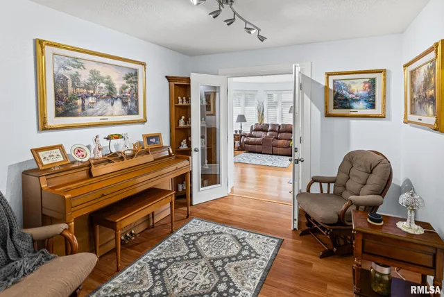 $250,000 | 521 Marquis Avenue, Centralia, IL 62801