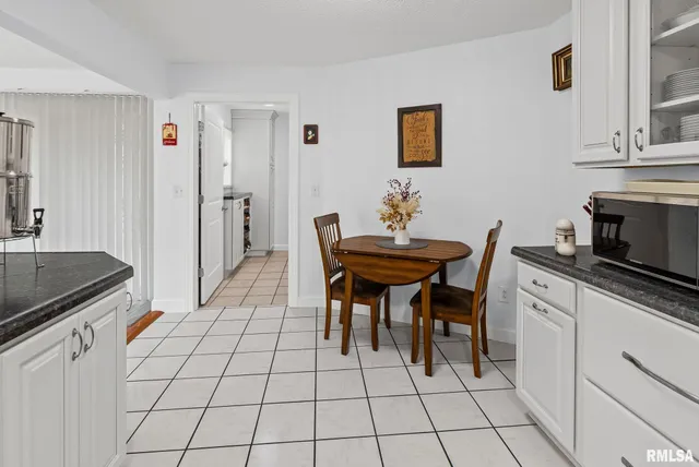 $250,000 | 521 Marquis Avenue, Centralia, IL 62801