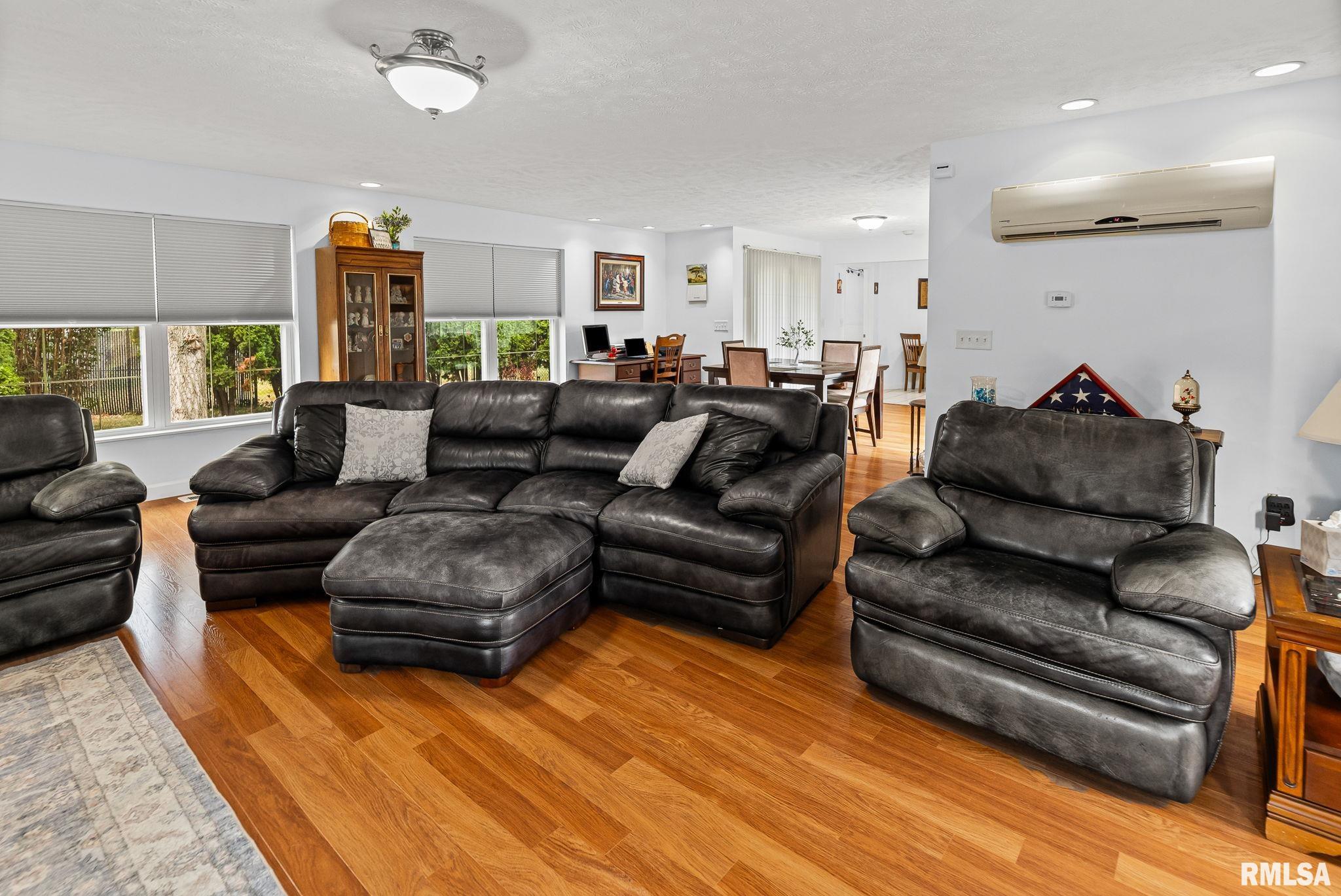 521 Marquis Avenue Centralia, IL 62801 - Photo 32 of 54