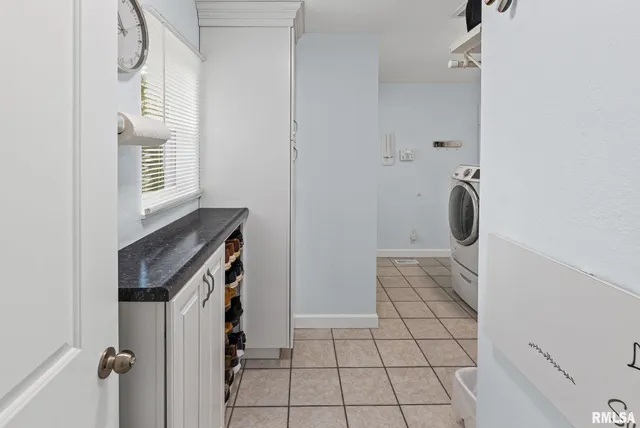 $250,000 | 521 Marquis Avenue, Centralia, IL 62801