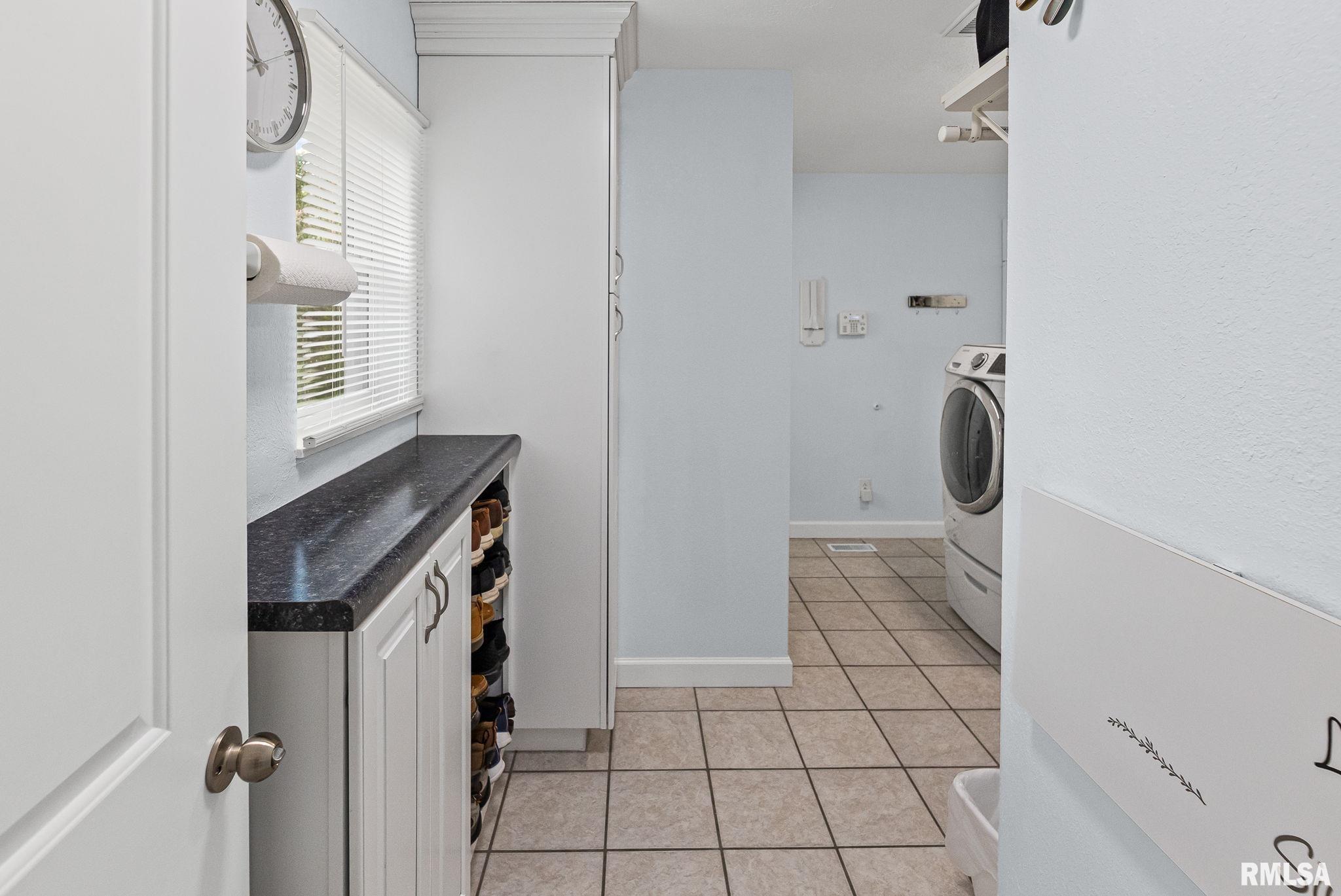 521 Marquis Avenue Centralia, IL 62801 - Photo 33 of 54