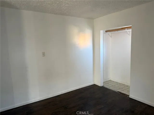 $1,600 | 8518 South Fir Avenue, Los Angeles, CA 90001