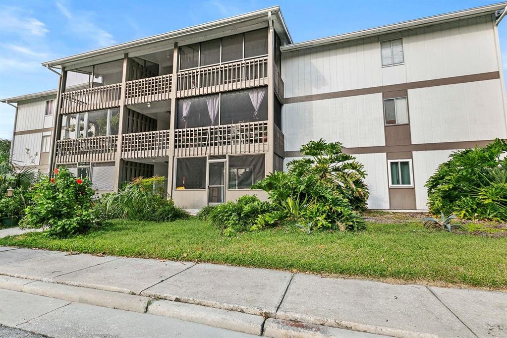 6519 West Newberry Road, Unit 107 Gainesville, FL 32605 - Photo 3 of 21