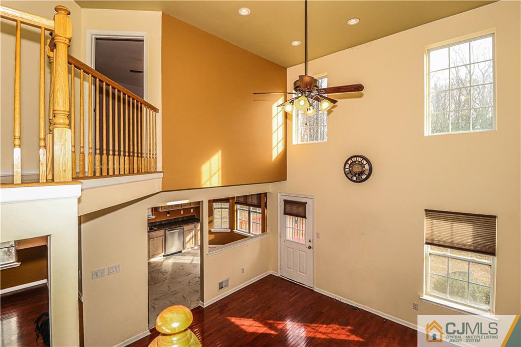 30 Hawthorne Road North Brunswick, NJ 08902 - Photo 20 of 40 a very nice looking room with a window