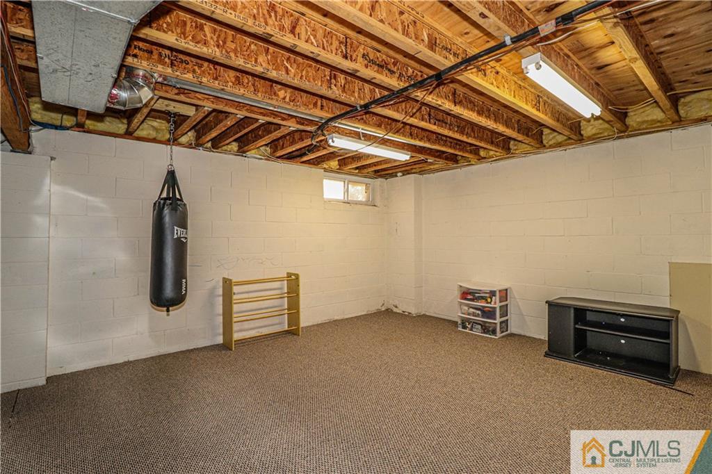 30 Hawthorne Road North Brunswick, NJ 08902 - Photo 38 of 40 a view of an empty room