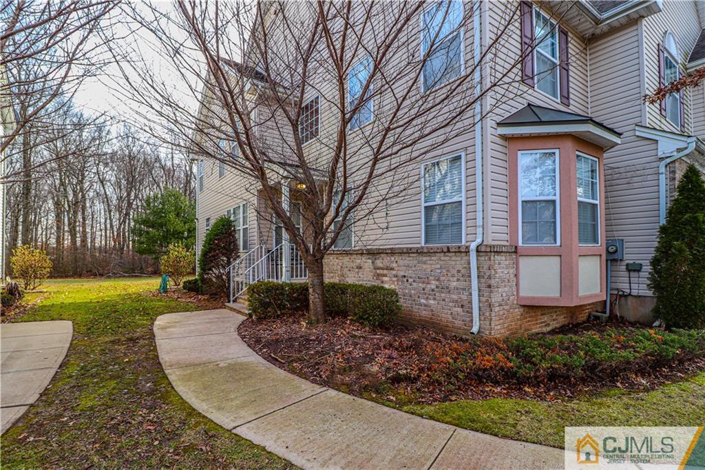 30 Hawthorne Road North Brunswick, NJ 08902 - Photo 39 of 40 front view of a house with a yard