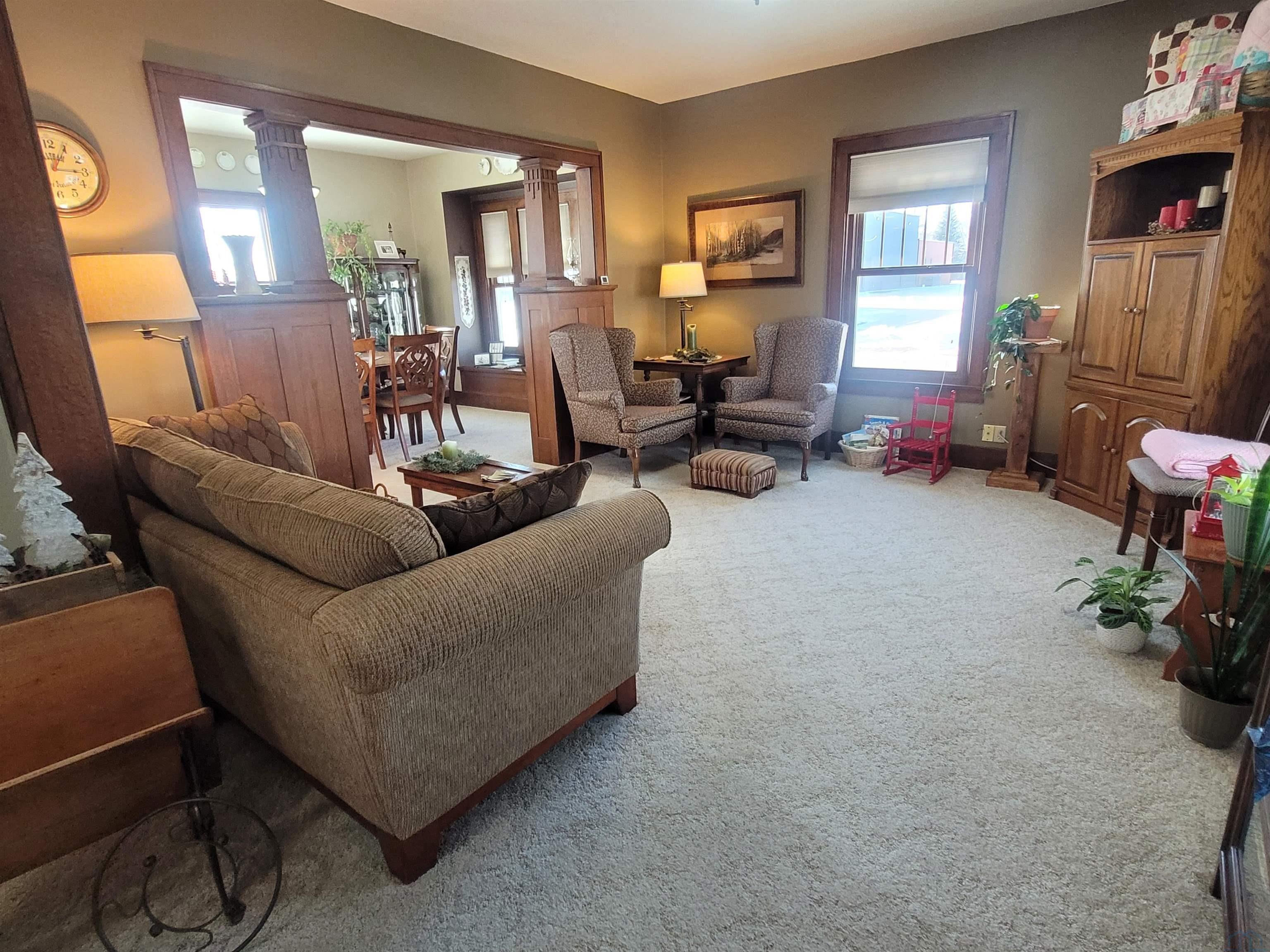 702 7th Street Sheldon, IA 51201 - Photo 5 of 47 Gallery Image 5