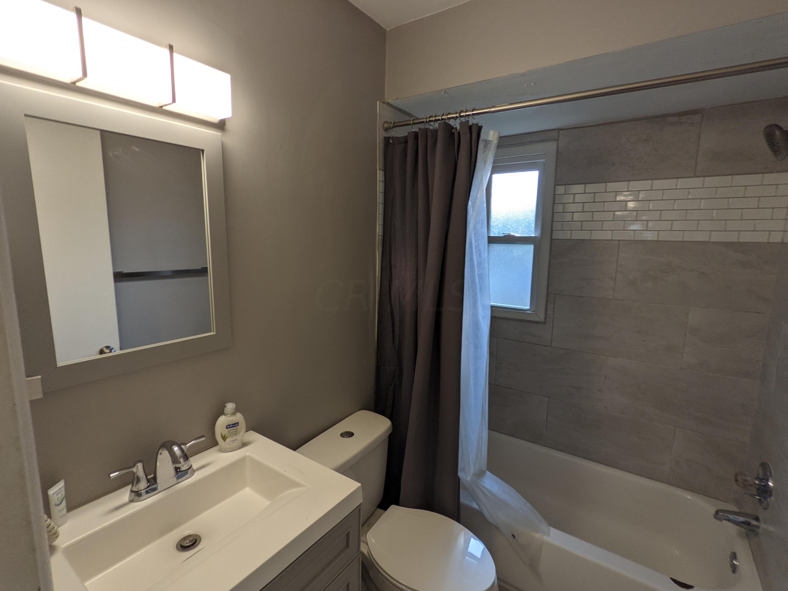 781 South Kellner Road Columbus, OH 43209 - Photo 31 of 35