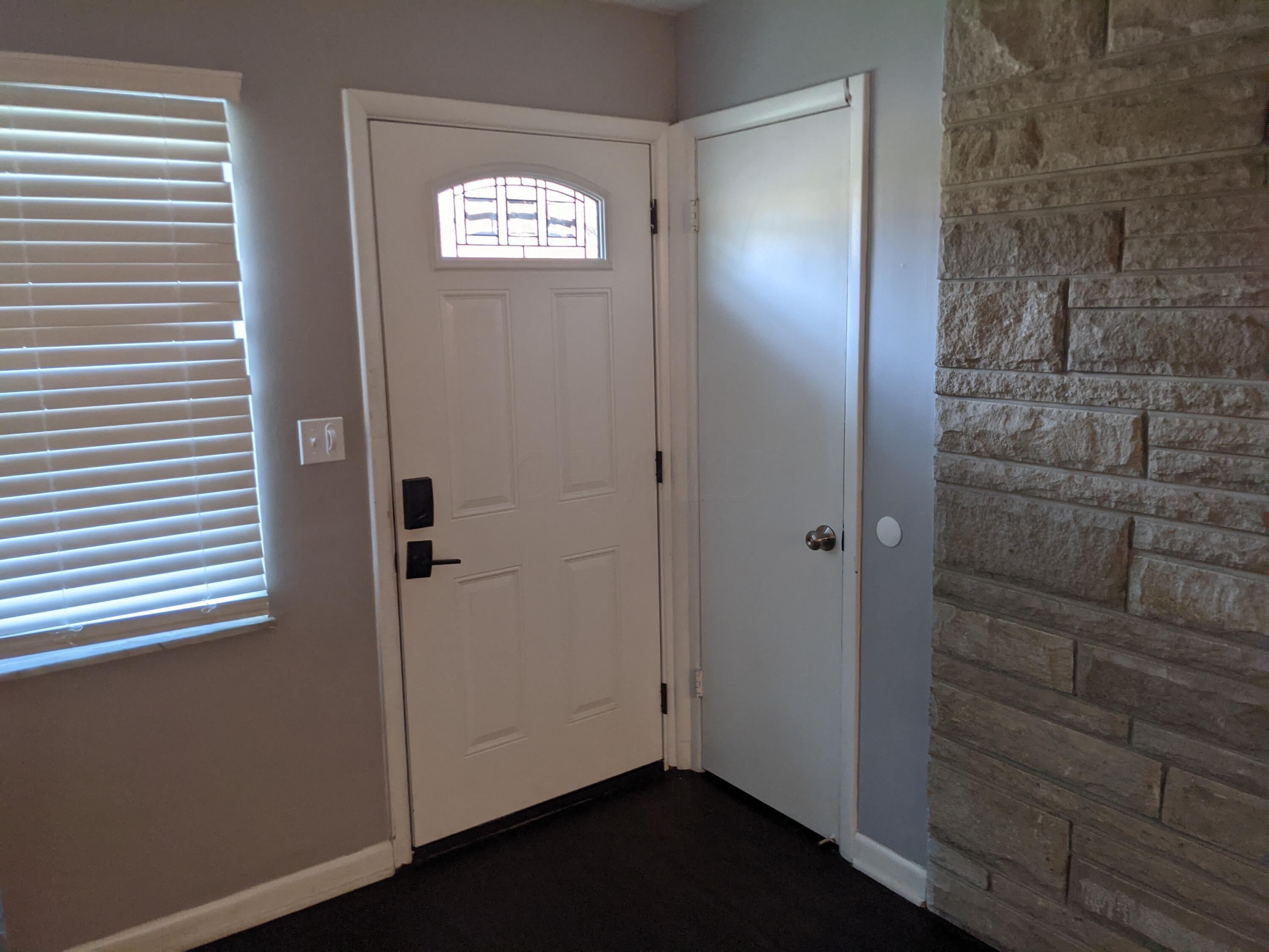 781 South Kellner Road Columbus, OH 43209 - Photo 8 of 35