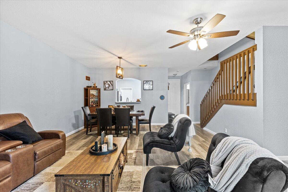 2227 Oakmont Drive Riviera Beach, FL 33404 - Photo 15 of 43 a living room with furniture