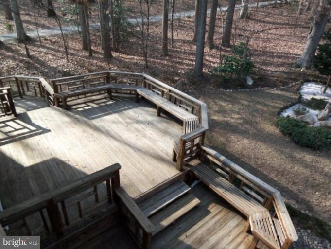7402 Maple Branch Road Clifton, VA 20124 - Photo 13 of 27 DECK