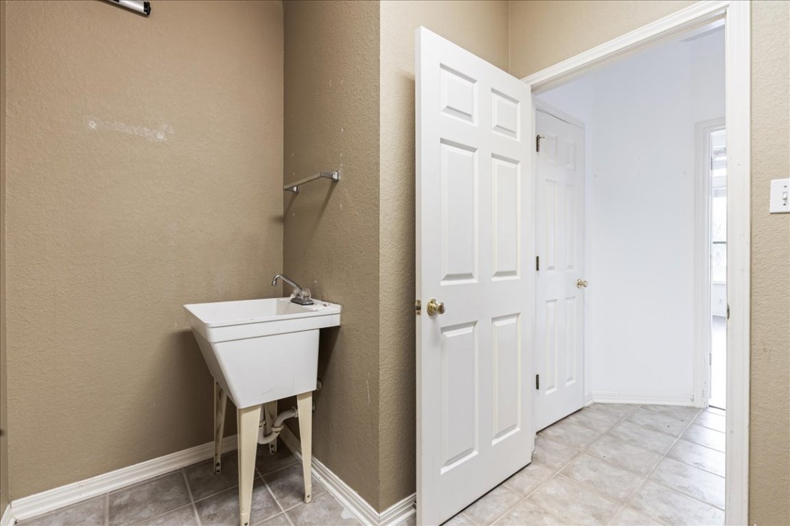 1253 Fall Creek Loop Cedar Park, TX 78613 - Photo 24 of 40