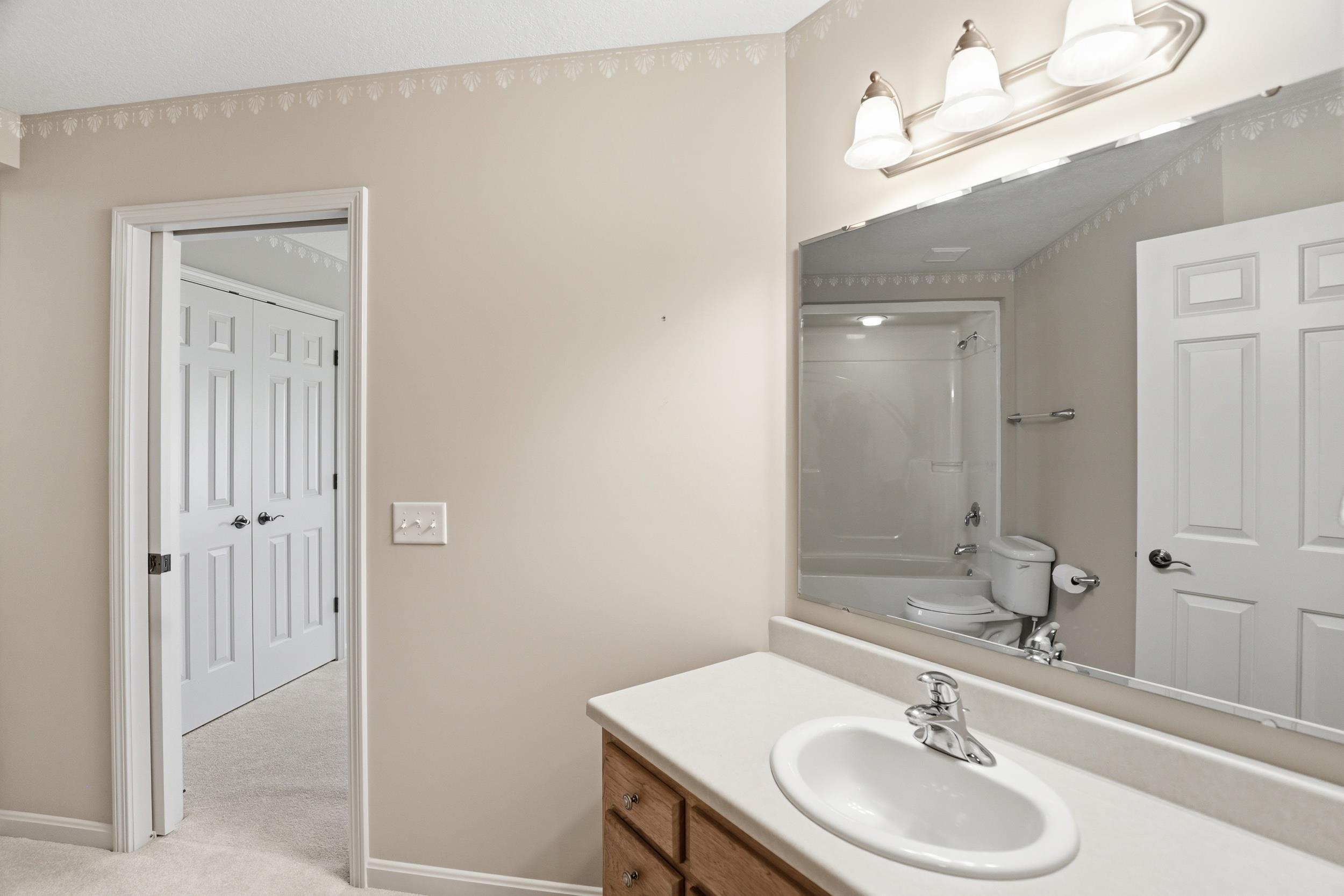 4011 Goeglein Road Fort Wayne, IN 46815 - Photo 20 of 36