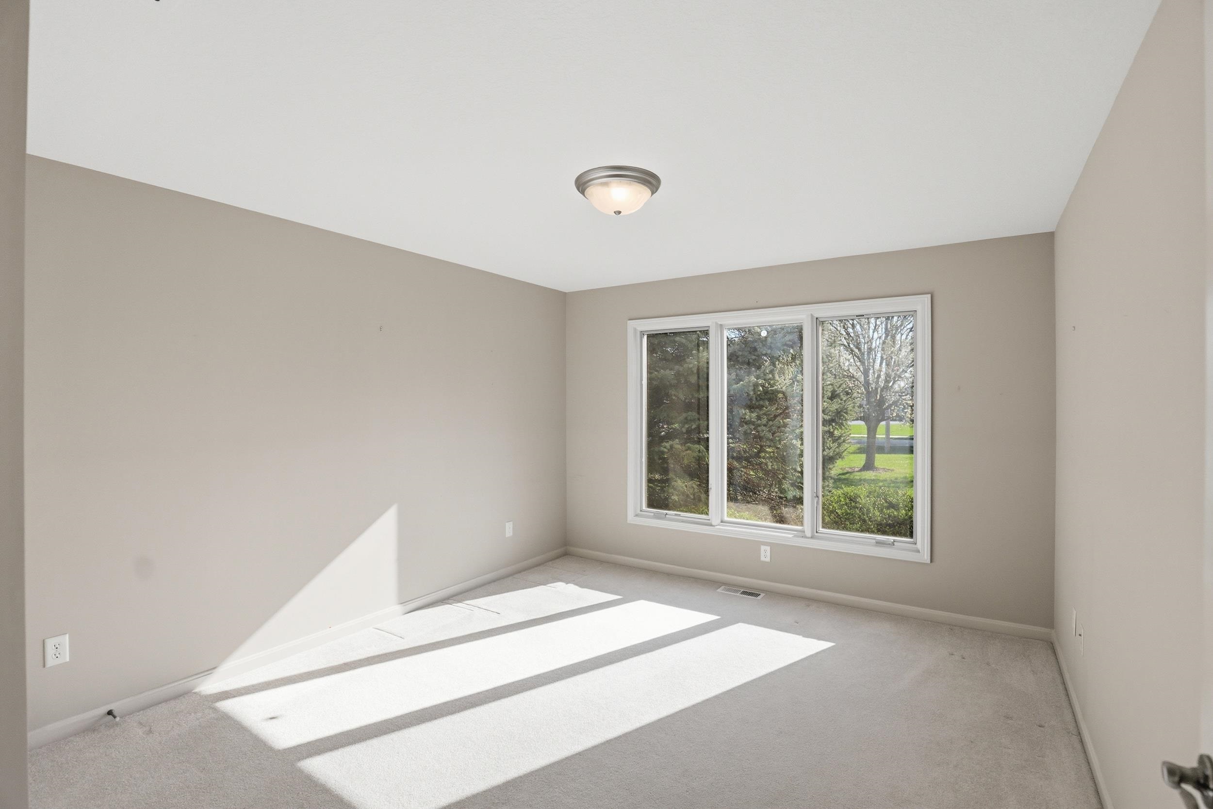 4011 Goeglein Road Fort Wayne, IN 46815 - Photo 21 of 36