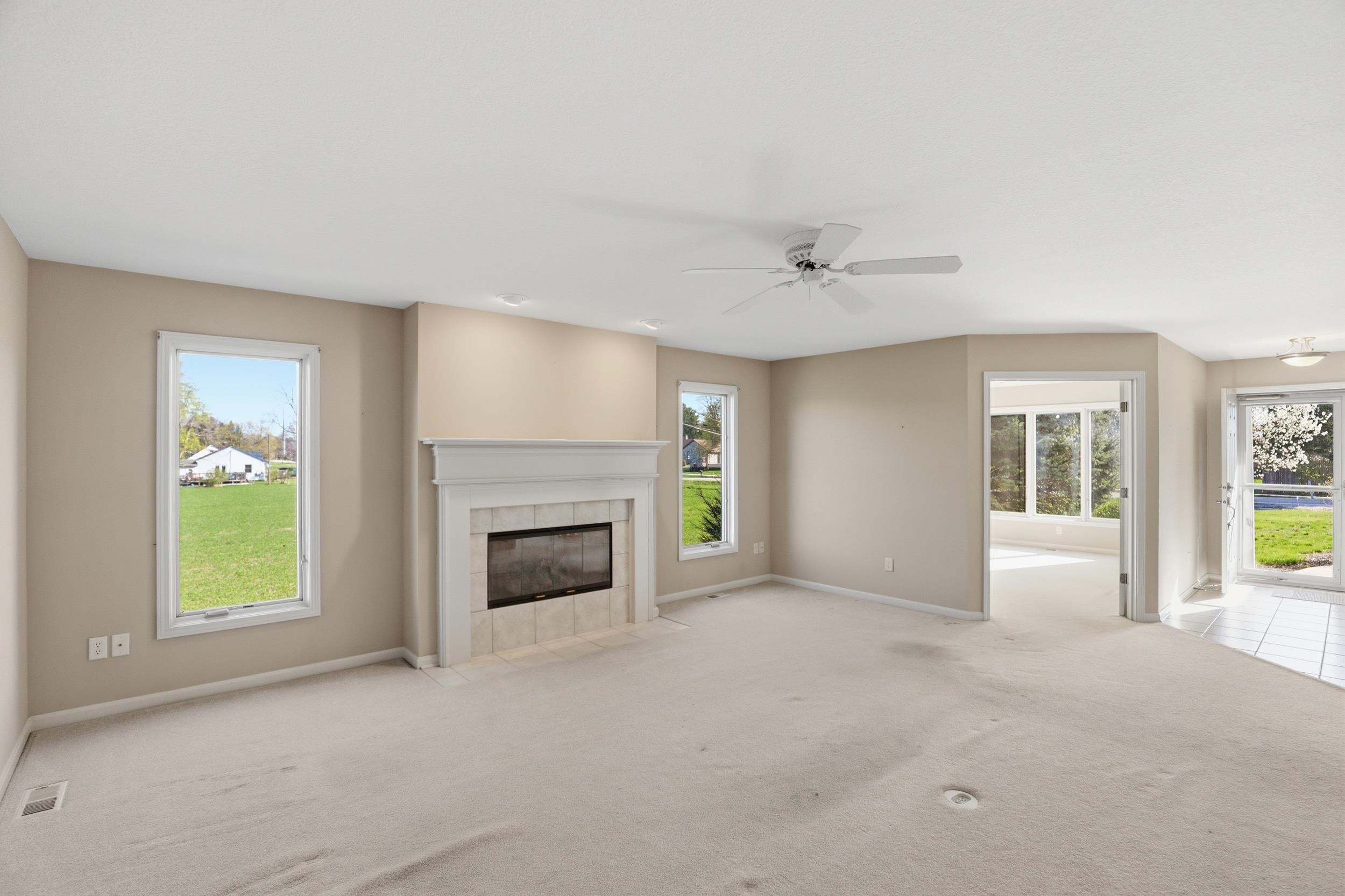 4011 Goeglein Road Fort Wayne, IN 46815 - Photo 6 of 36