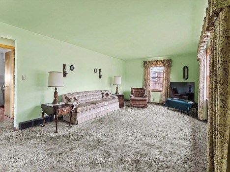2131 31st Street Two Rivers, WI 54241 - Photo 4 of 10