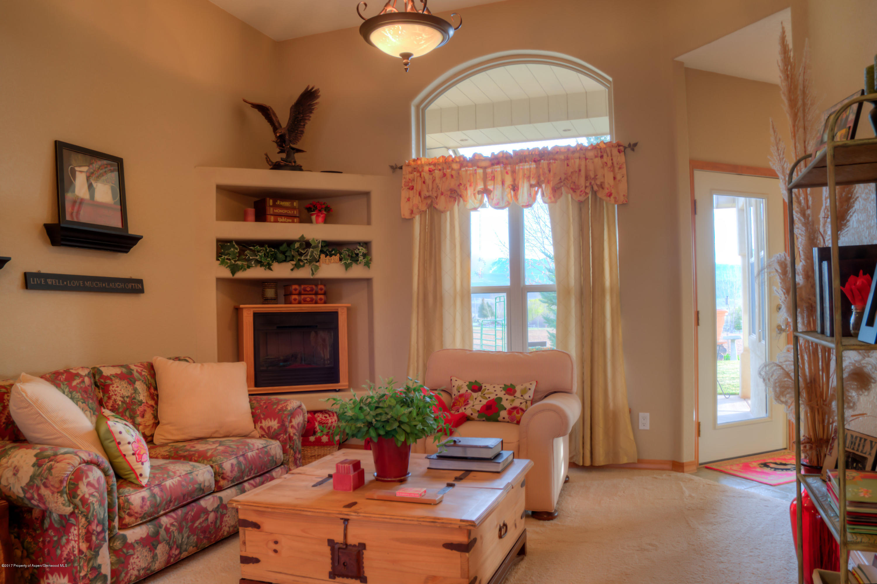 84 Lariat Road Silt, CO 81652 - Photo 18 of 30 SittingRoom