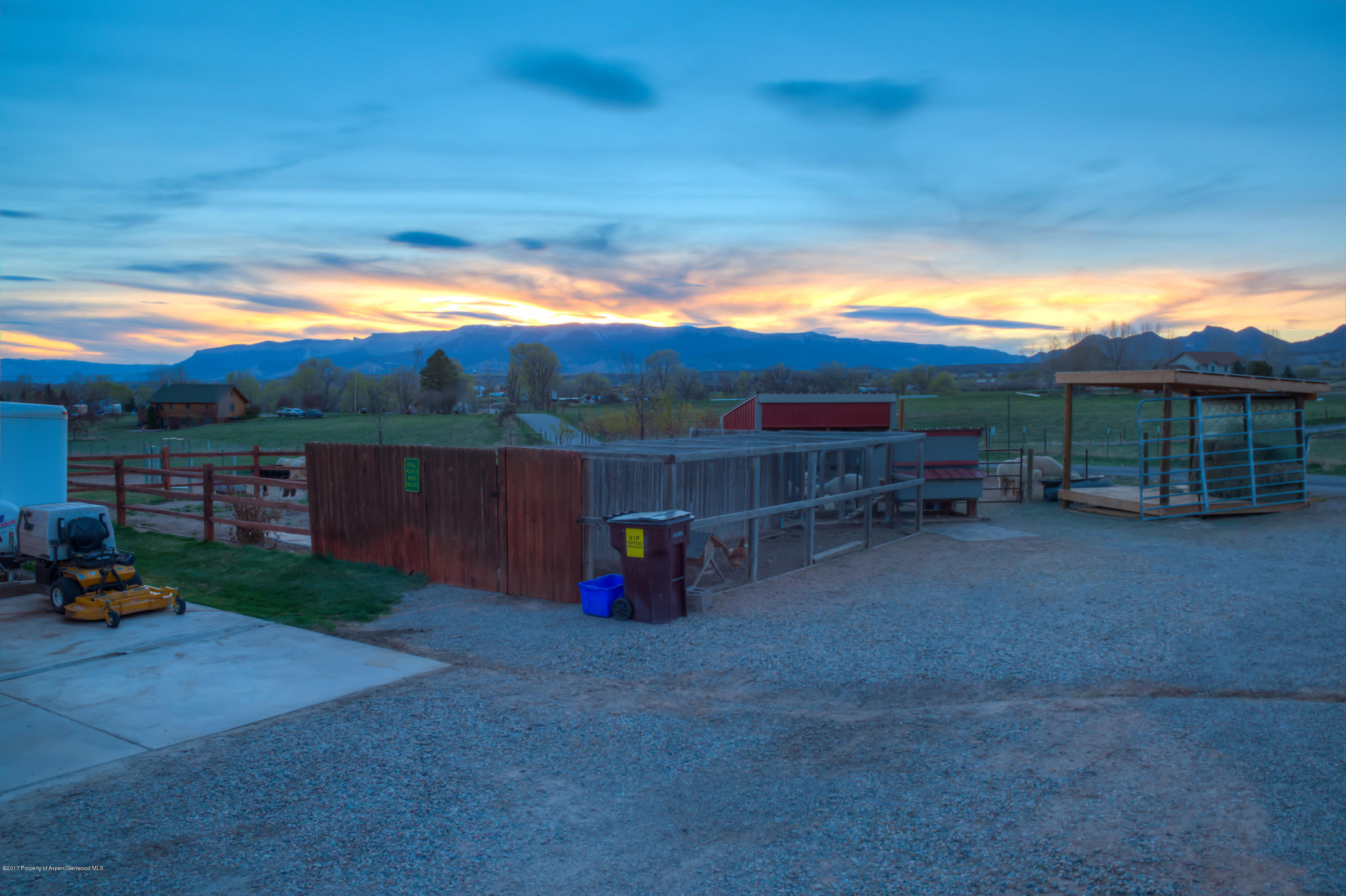 84 Lariat Road Silt, CO 81652 - Photo 20 of 30 bookclifVeiw
