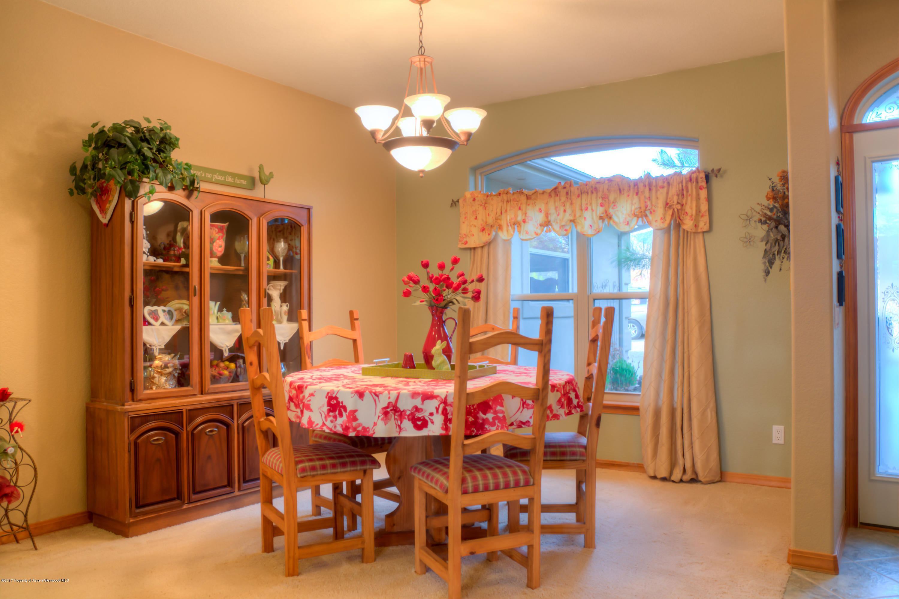 84 Lariat Road Silt, CO 81652 - Photo 4 of 30 DinningRoom