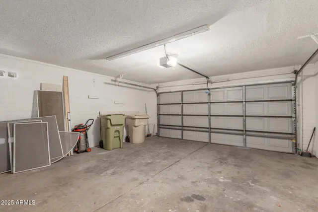 a view of a garage room