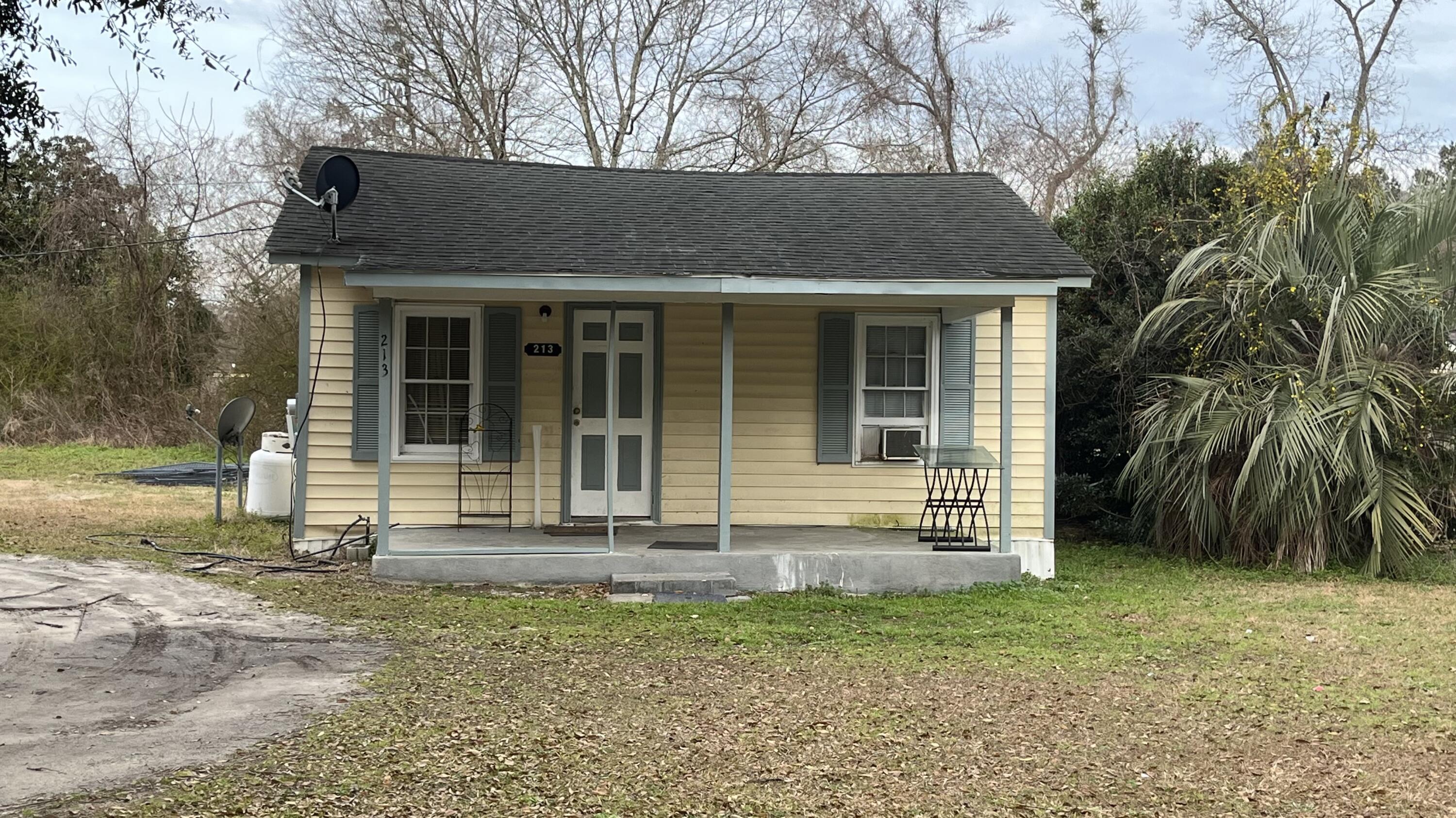 213 Mitton Road Moncks Corner, SC 29461 - Photo 1 of 3 IMG_2534