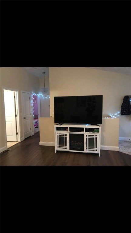 22 Congdon Street Coventry, RI 02816 - Photo 6 of 12 Gallery Image 6