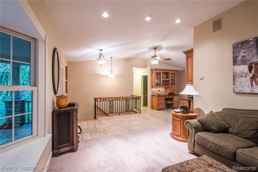 8877 River Valley Road Brighton, MI 48116 - Photo 9 of 46 8877 River Valley Ct-2.jpg