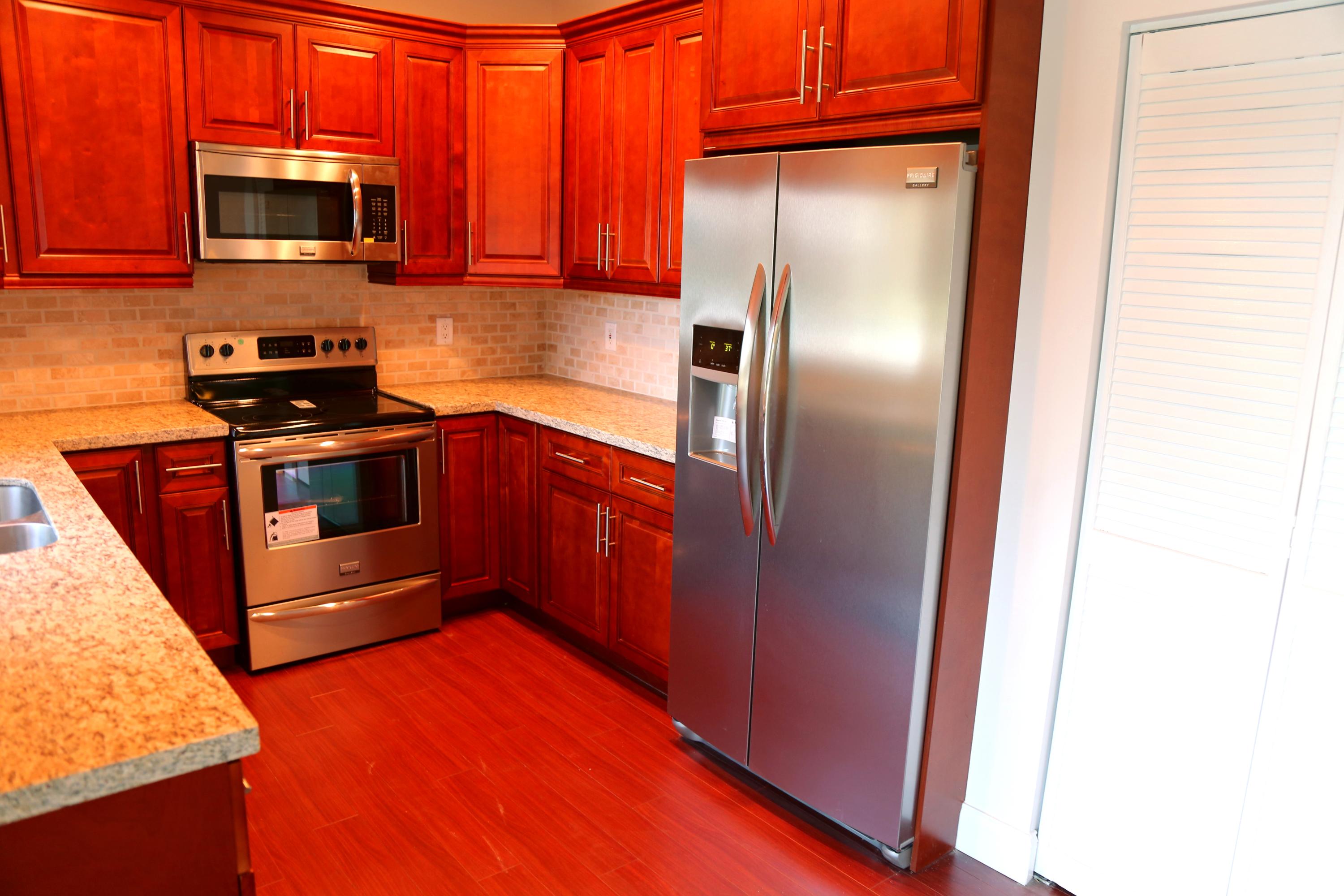 11131 Sandpoint Terrace Boca Raton, FL 33428 - Photo 25 of 68 Kitchen 11