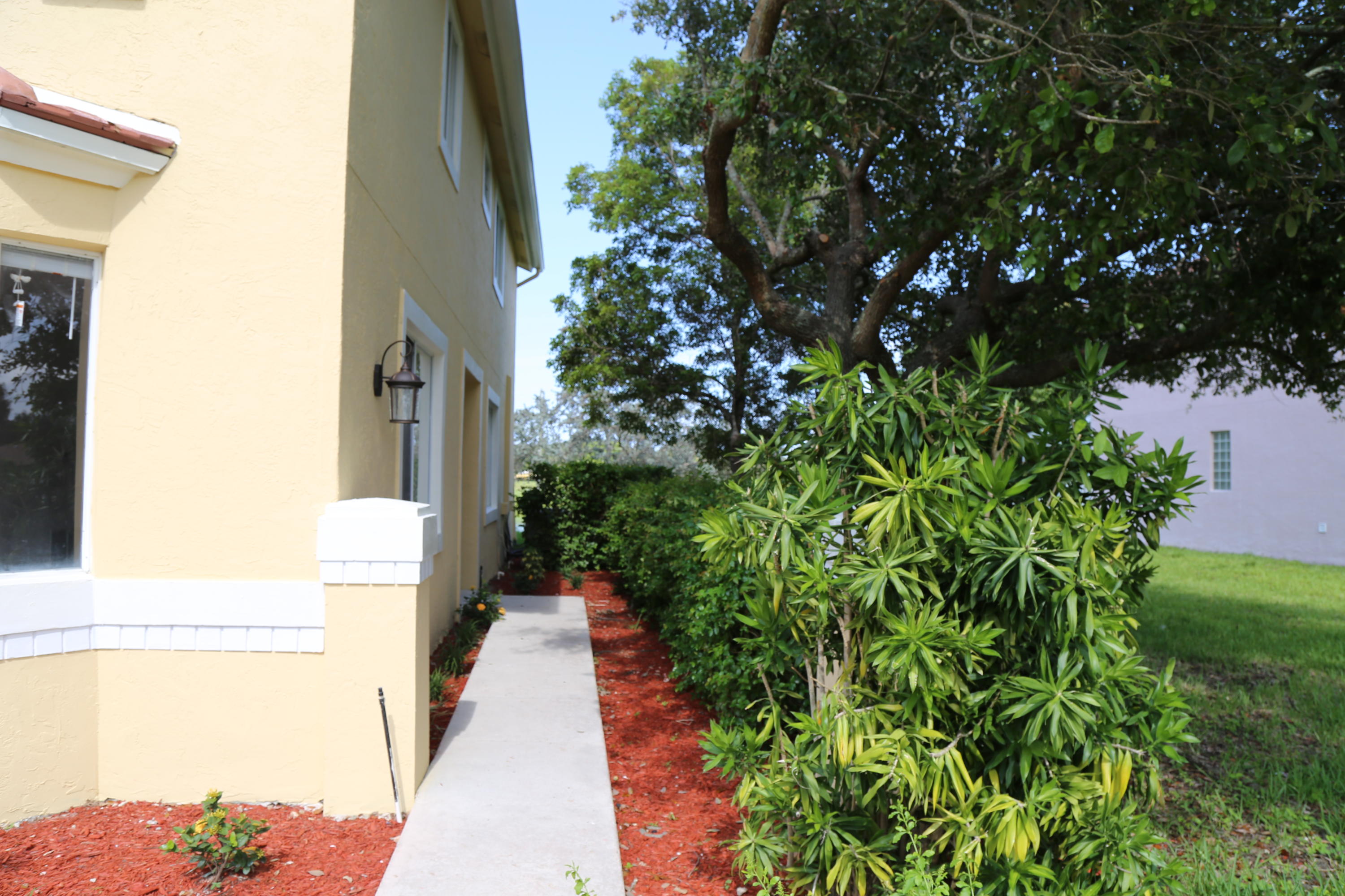 11131 Sandpoint Terrace Boca Raton, FL 33428 - Photo 4 of 68 IMG_1225